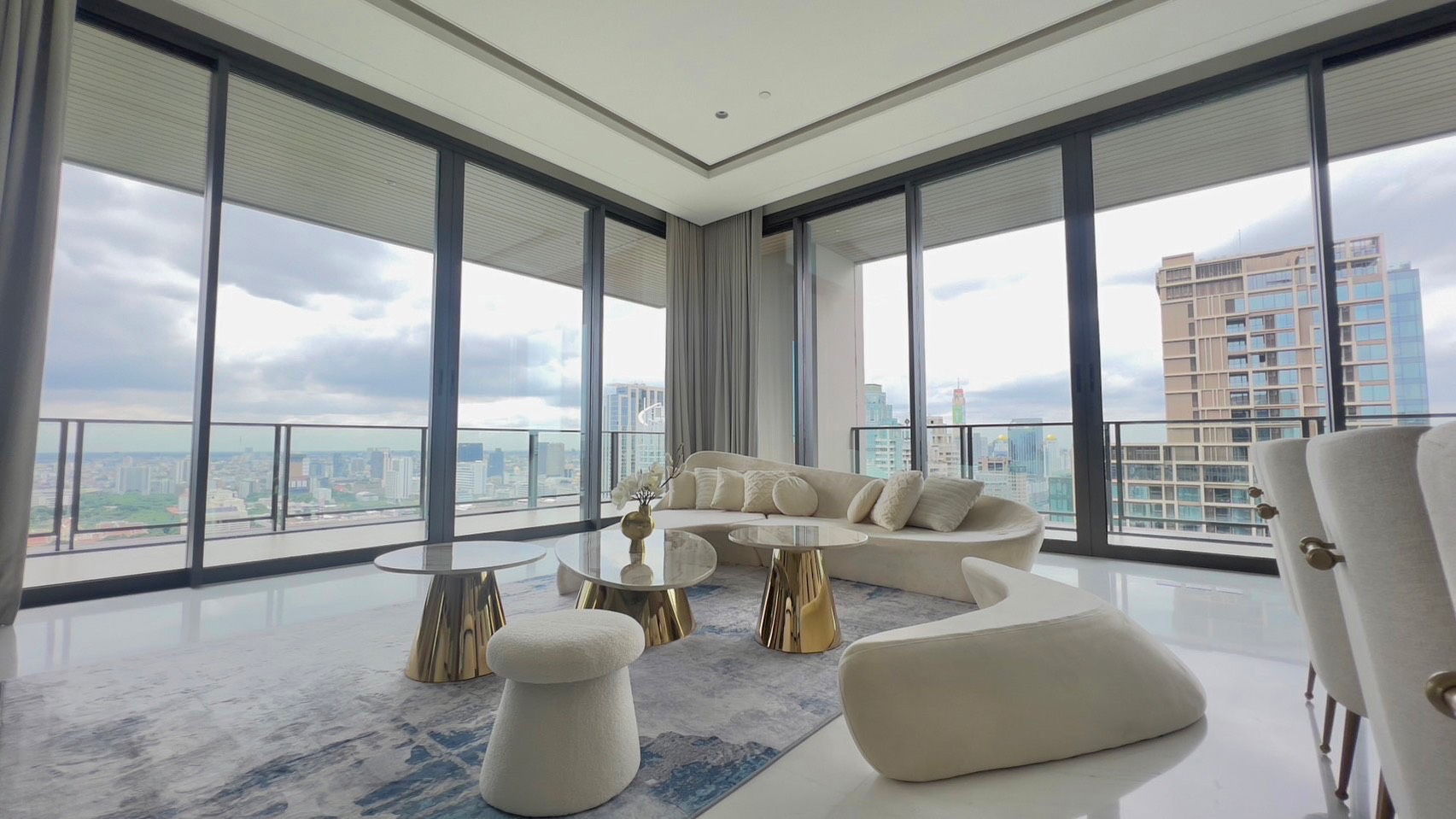 Condominium for rent in Ploenchit