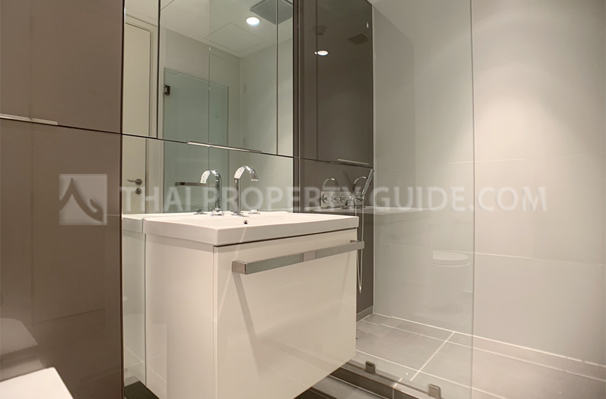 Condominium in Ploenchit 