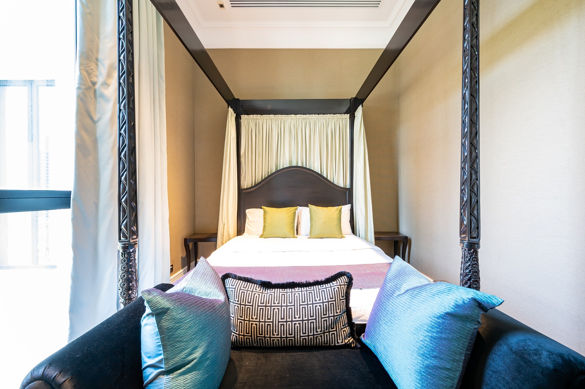 Condominium in Ploenchit 