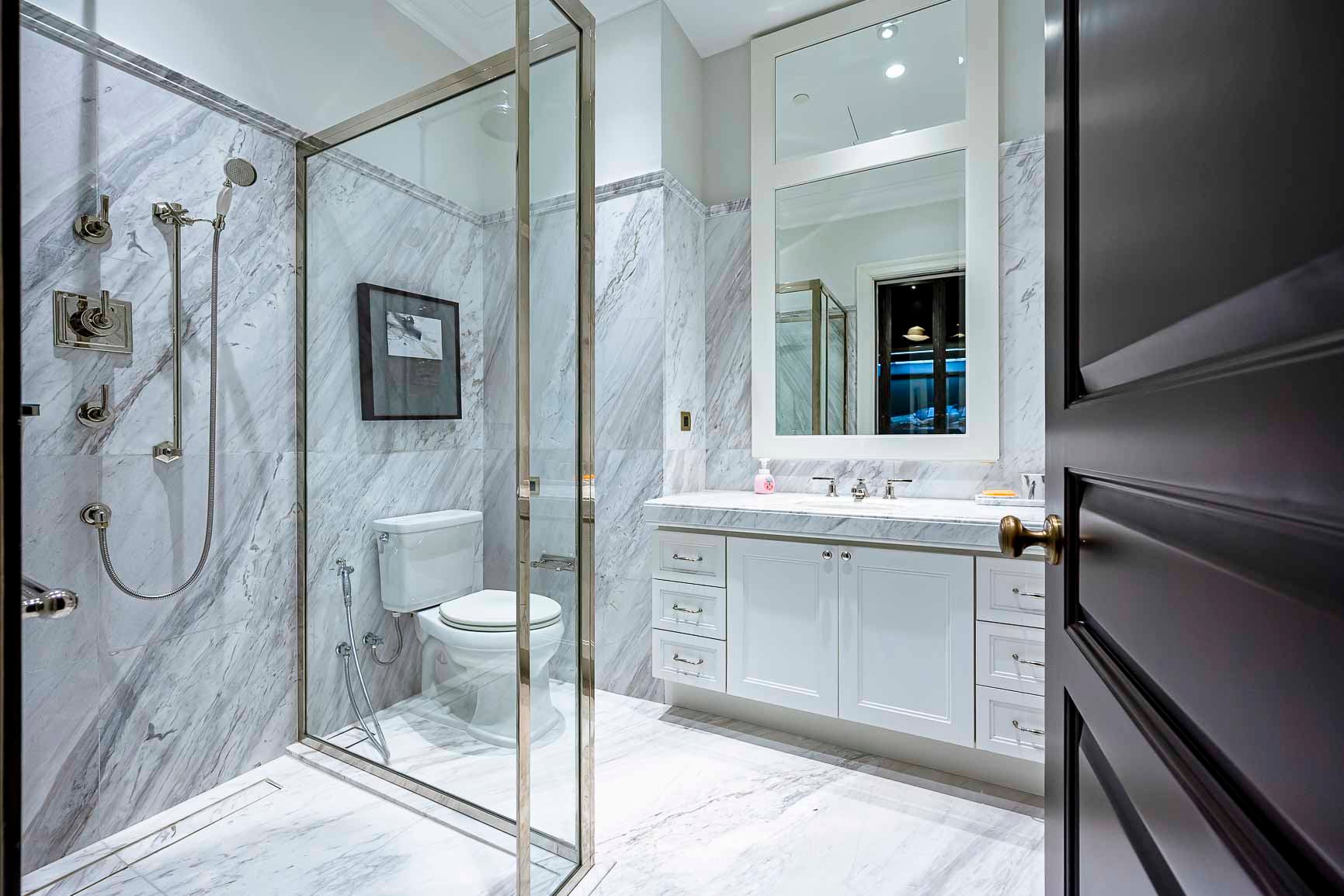 Condominium in Ploenchit 