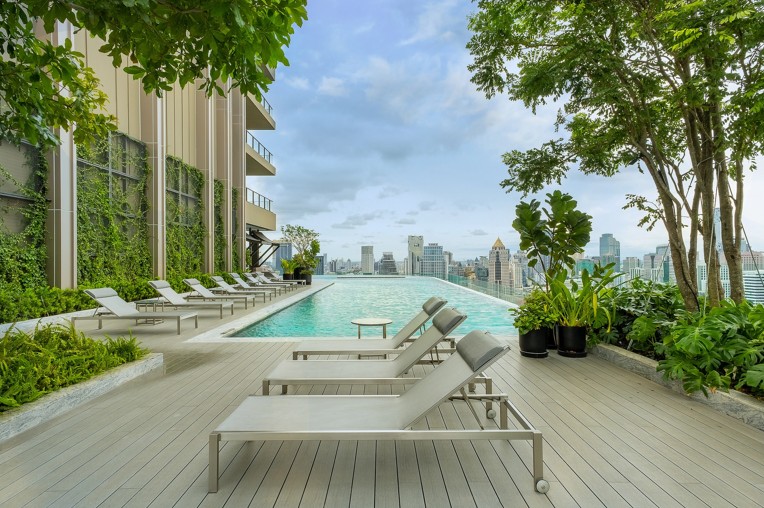 Condominium in Ploenchit 
