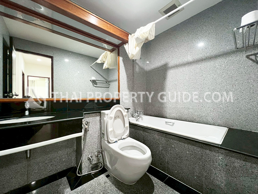 Condominium in Ploenchit 