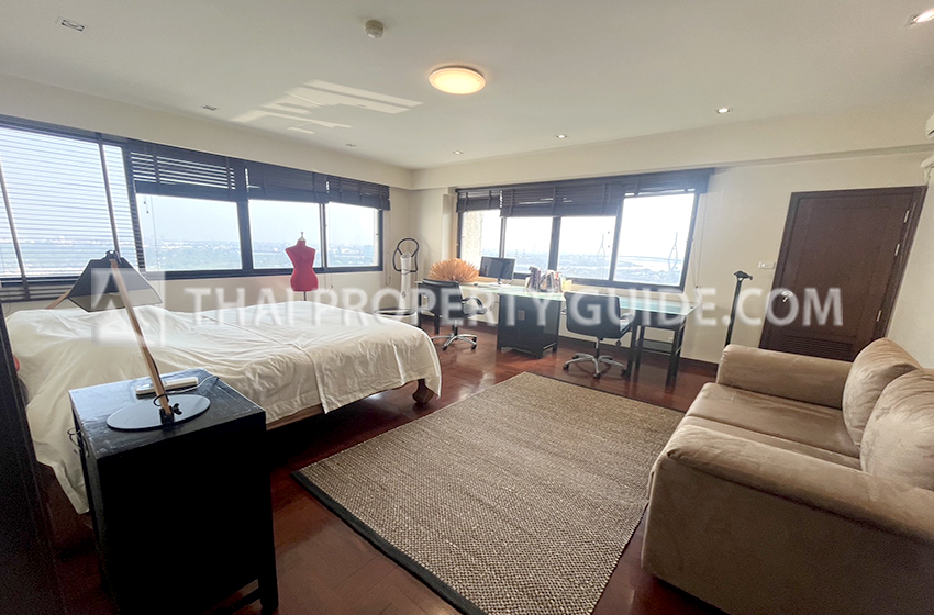 Condominium in Rama 3 