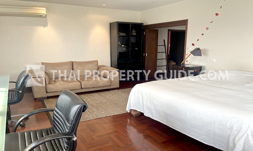 Condominium in Rama 3 