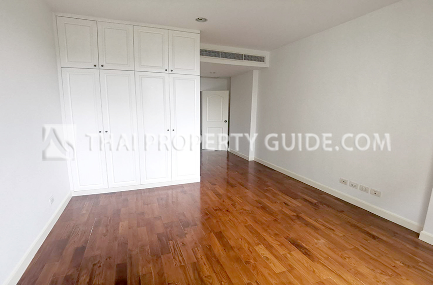 Condominium in Sathorn 