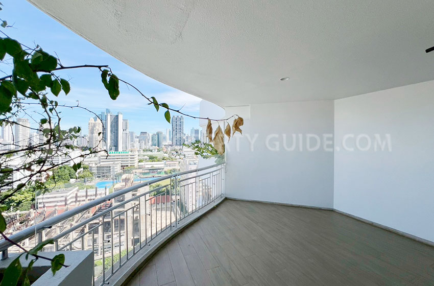 Condominium in Sathorn 