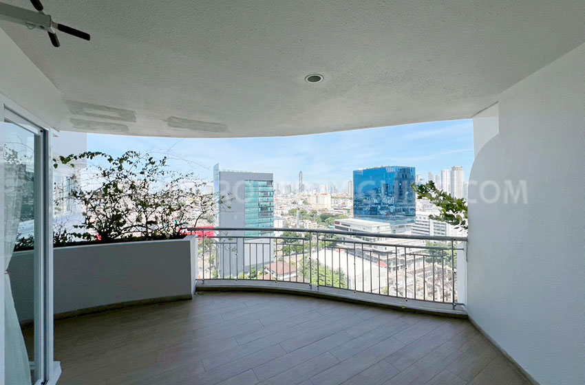 Condominium in Sathorn 