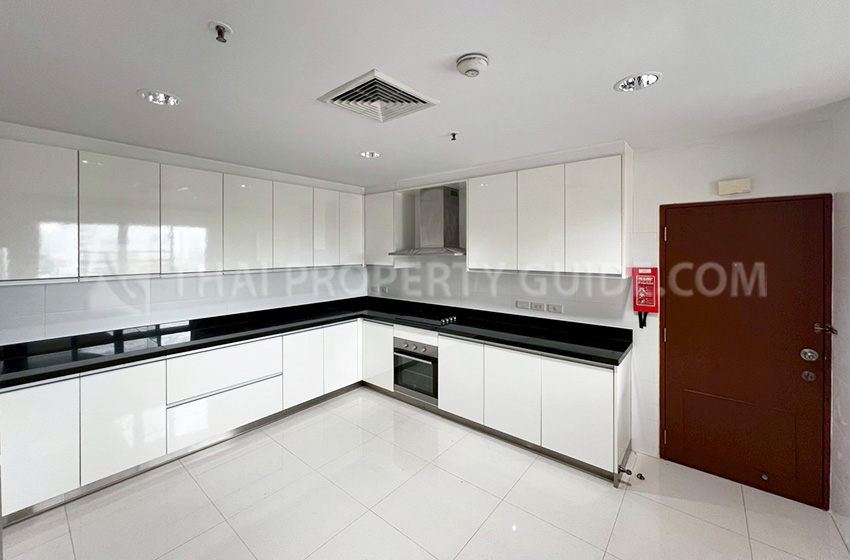 Condominium in Sathorn 
