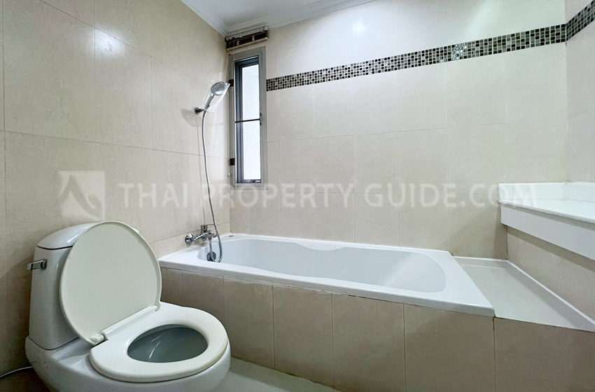Condominium in Sathorn 