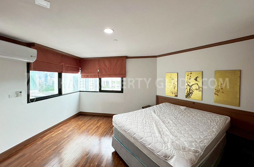 Condominium in Sathorn 