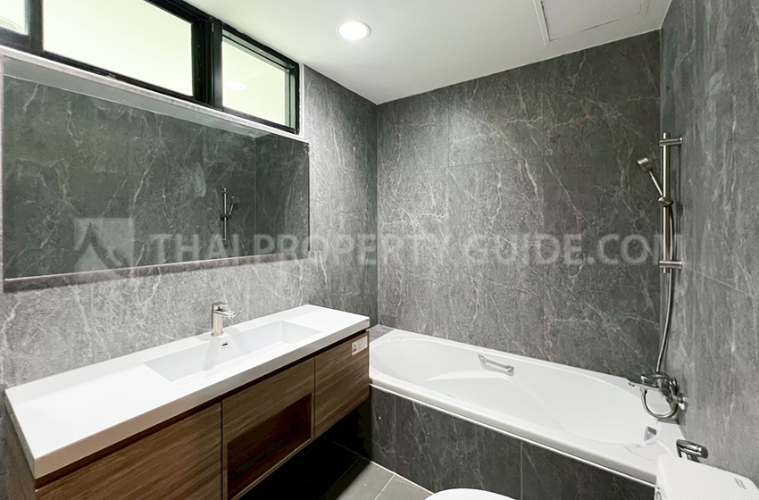 Condominium in Sathorn 