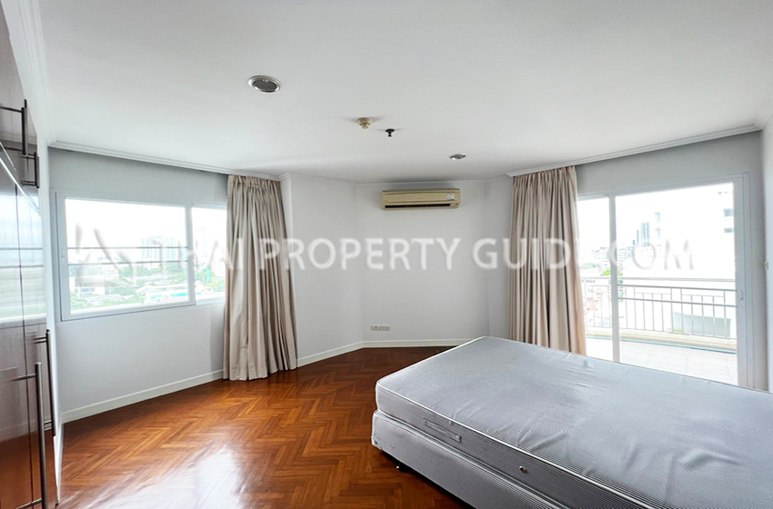 Condominium in Sathorn 