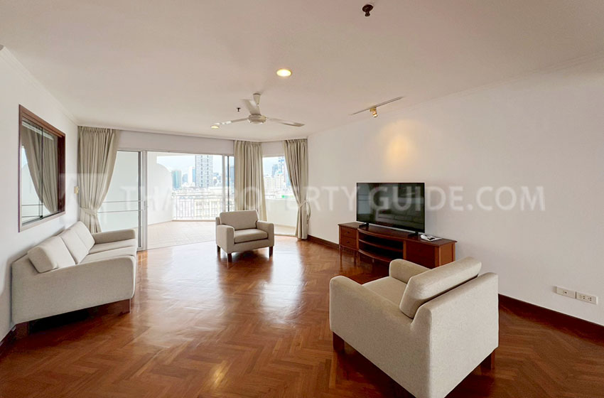 Condominium in Sathorn 