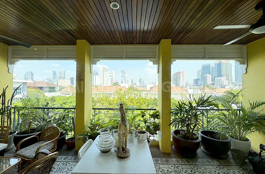 Condominium in Sathorn 