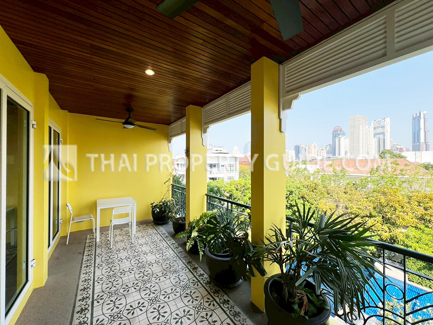 Condominium in Sathorn 