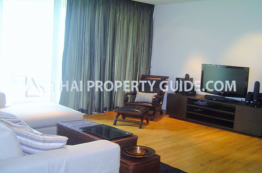 Condominium in Sathorn : The Royal Saladaeng 
