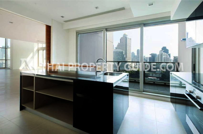 Condominium in Sathorn 