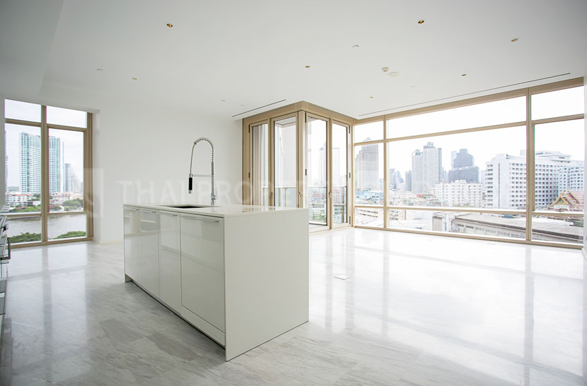 Condominium in Sathorn 