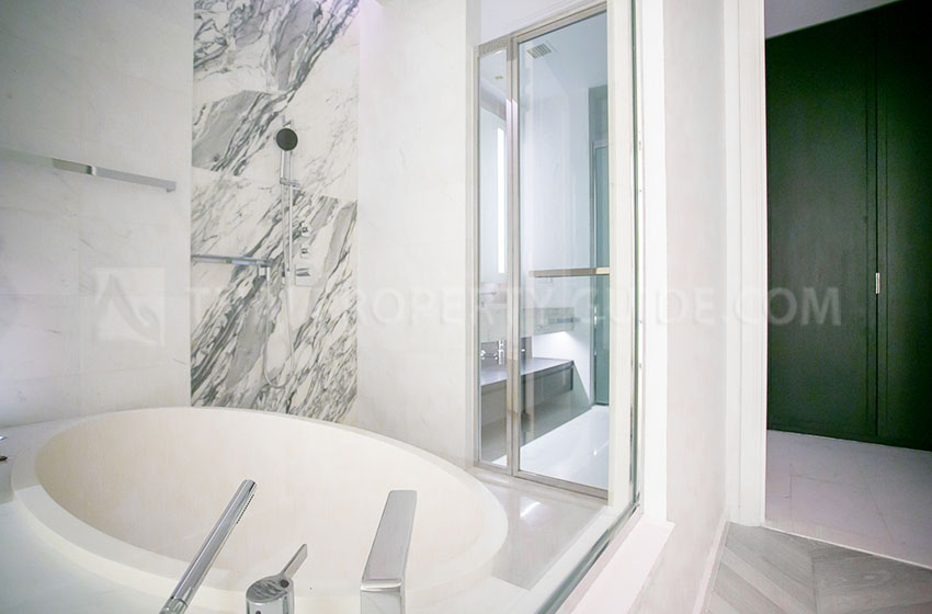 Condominium in Sathorn 