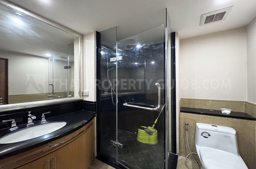 Condominium in Sathorn 