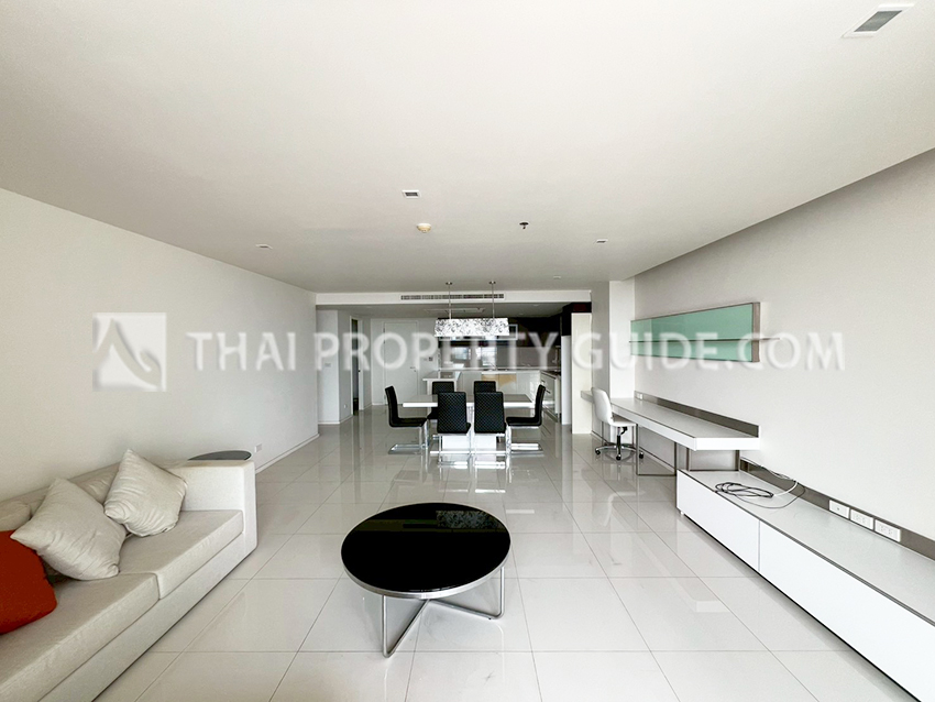 Condominium in Sathorn 