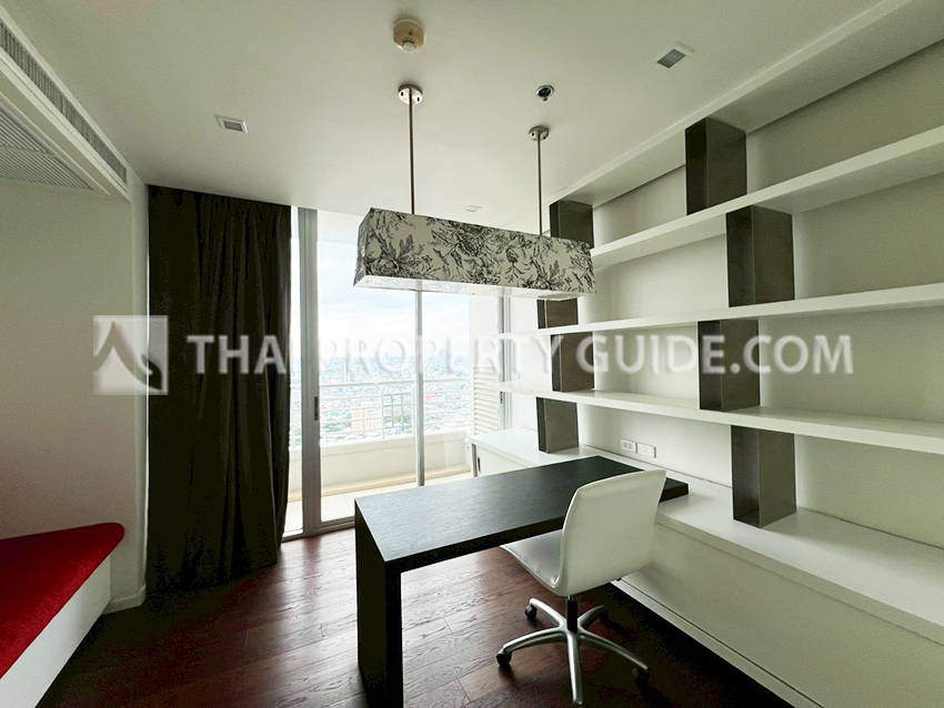 Condominium in Sathorn 