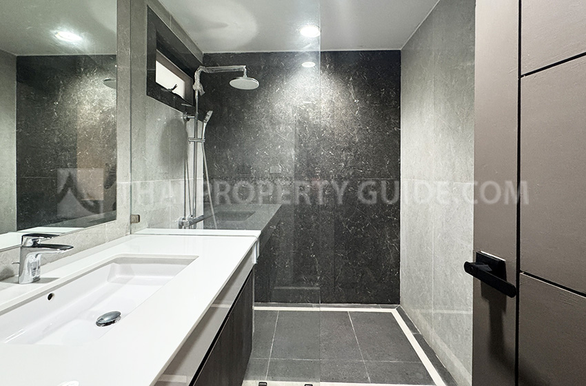 Condominium in Sathorn 