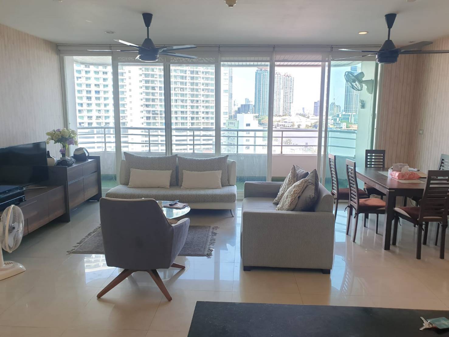 Condominium for rent in Sathorn