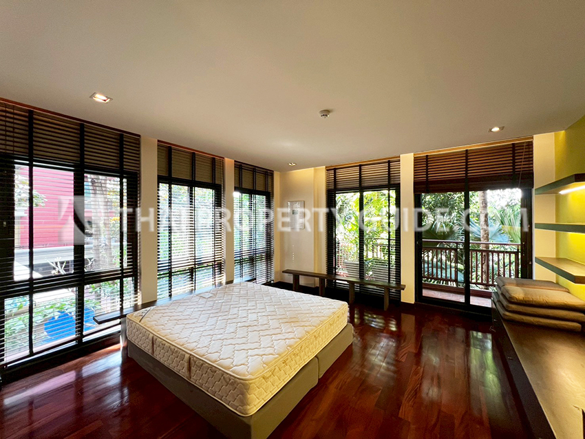 Condominium in Sathorn 