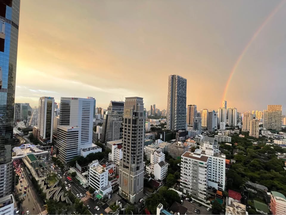 Condominium in Sathorn : The Empire Place Sathorn 