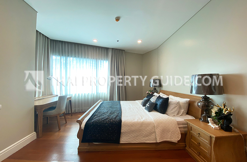 Condominium in Sukhumvit : Bright Sukhumvit 24 