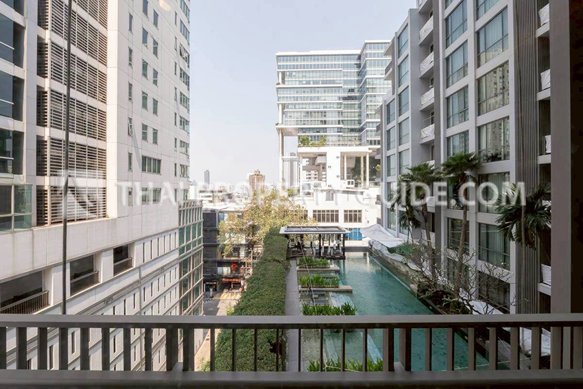 Condominium in Sukhumvit : Quattro By Sansiri 