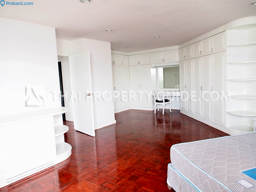 Condominium in Sukhumvit 