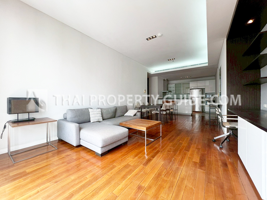 Condominium in Sukhumvit : Domus Condo Suk 16 