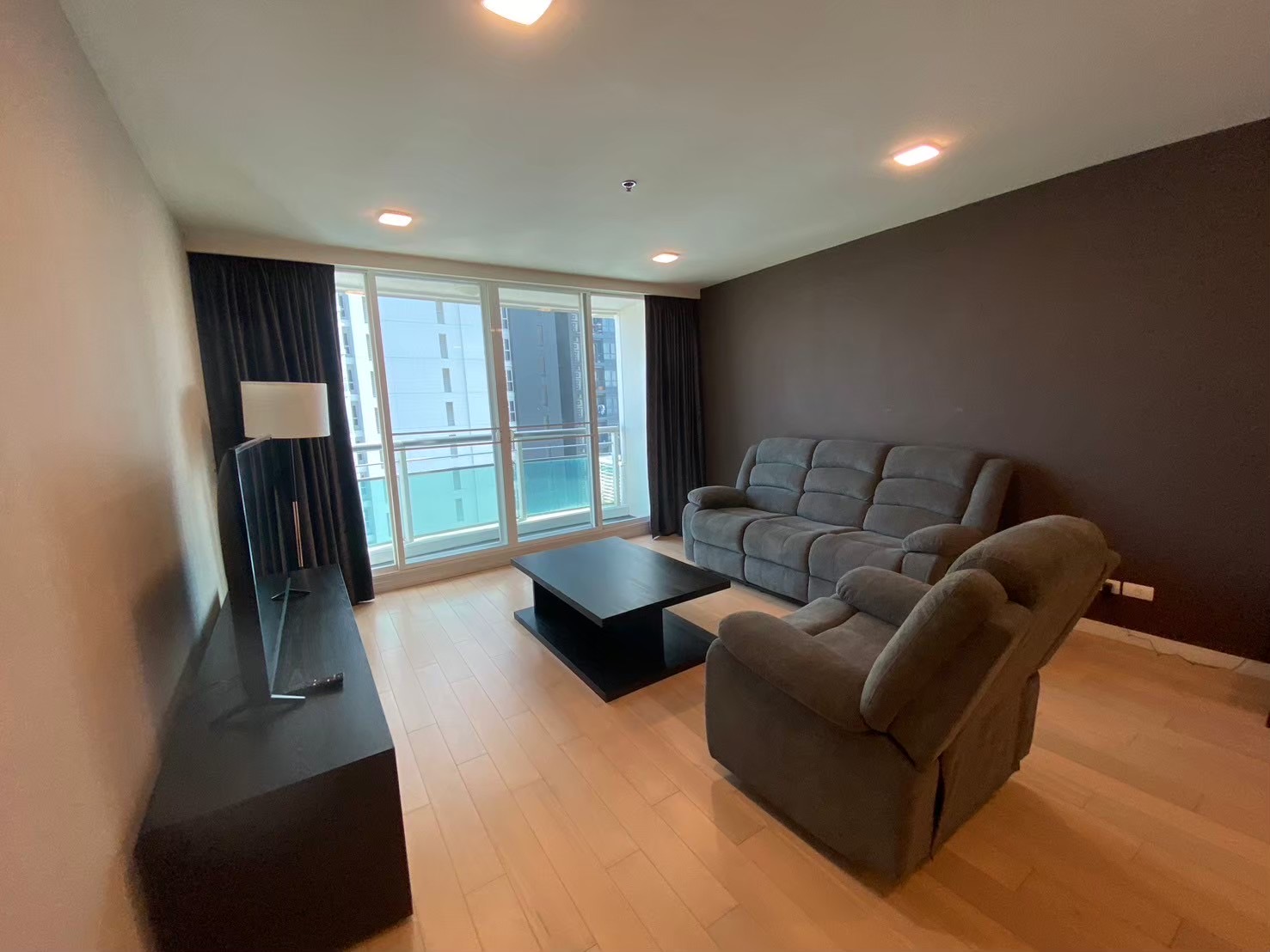 House with Shared Pool for rent in Bangnatrad
