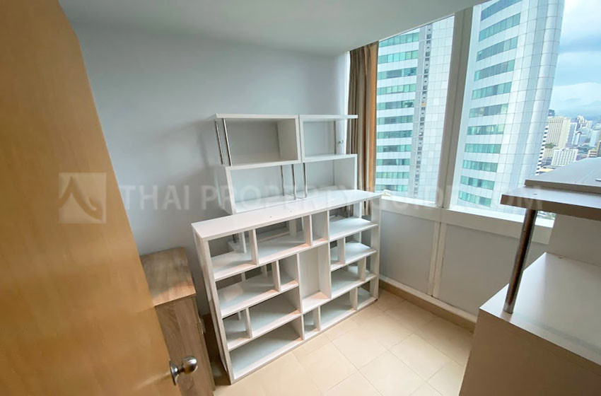 Condominium in Sukhumvit : Millennium Residence 