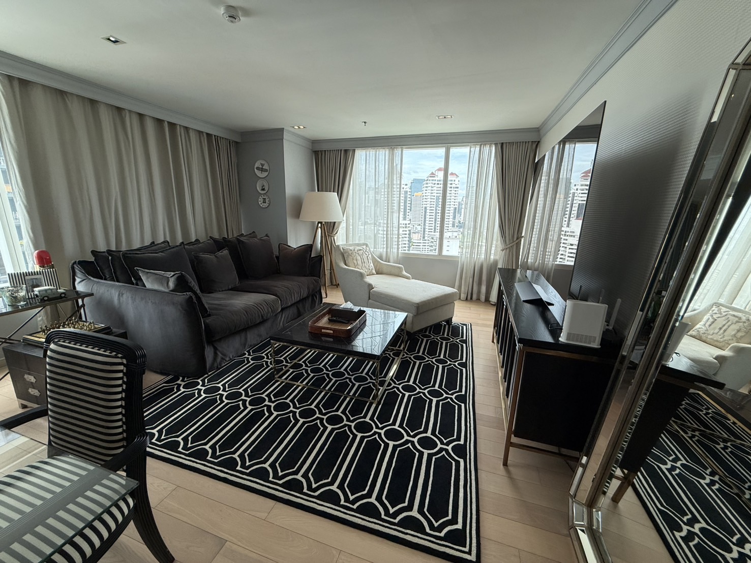 House with Shared Pool for rent in Bangnatrad