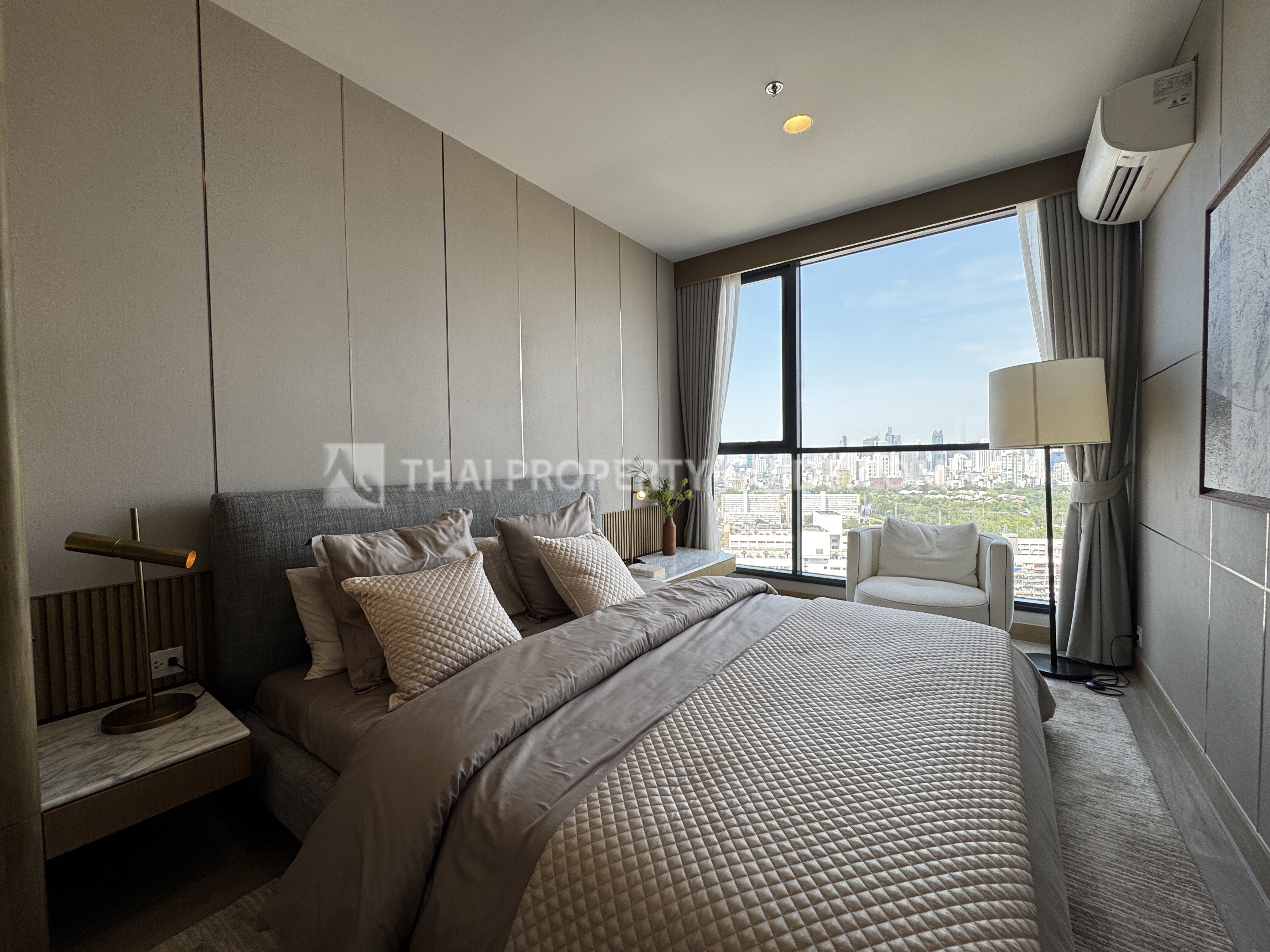 Condo For Sale in Rama 4 