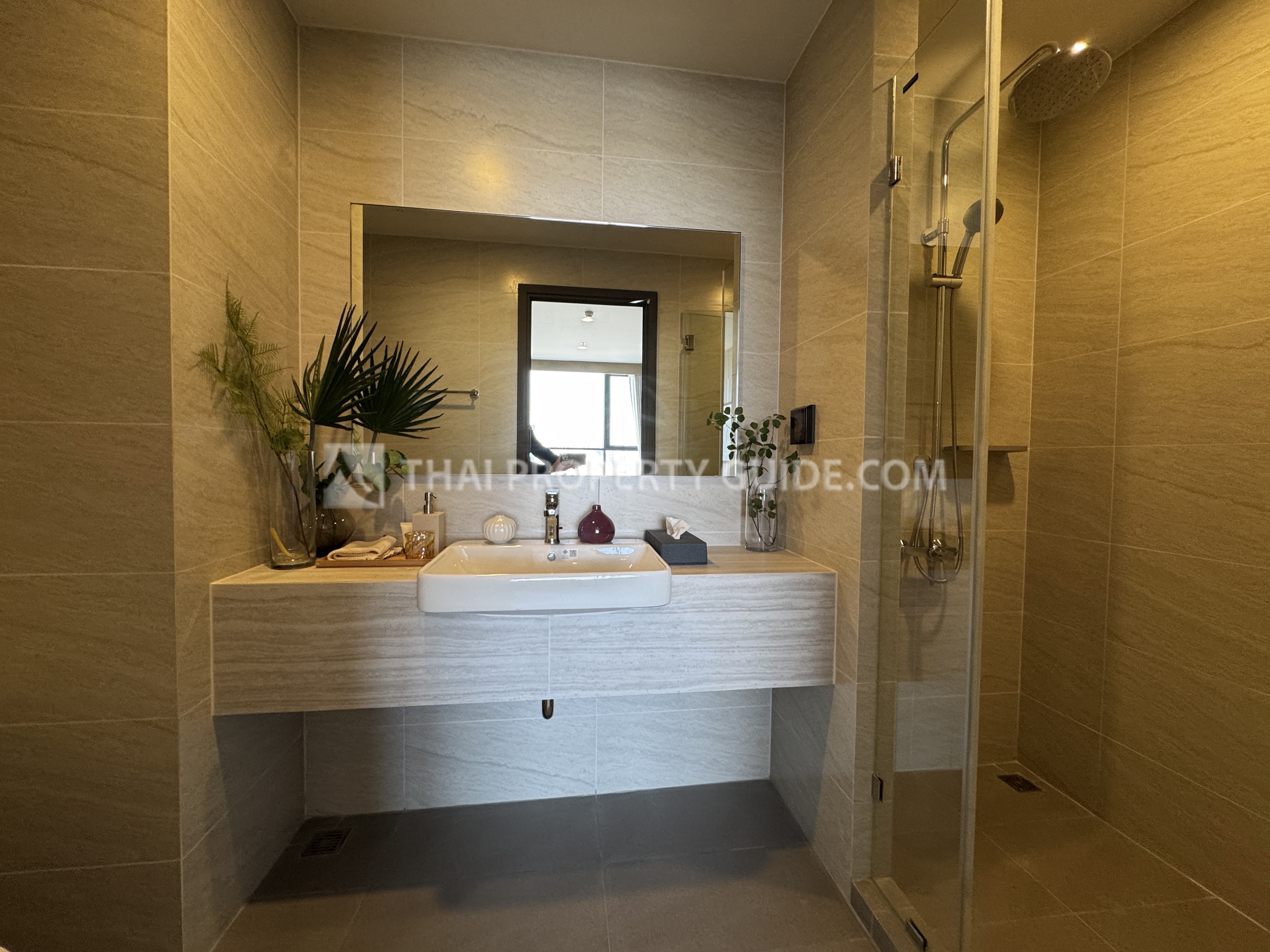 Condo For Sale in Rama 4 