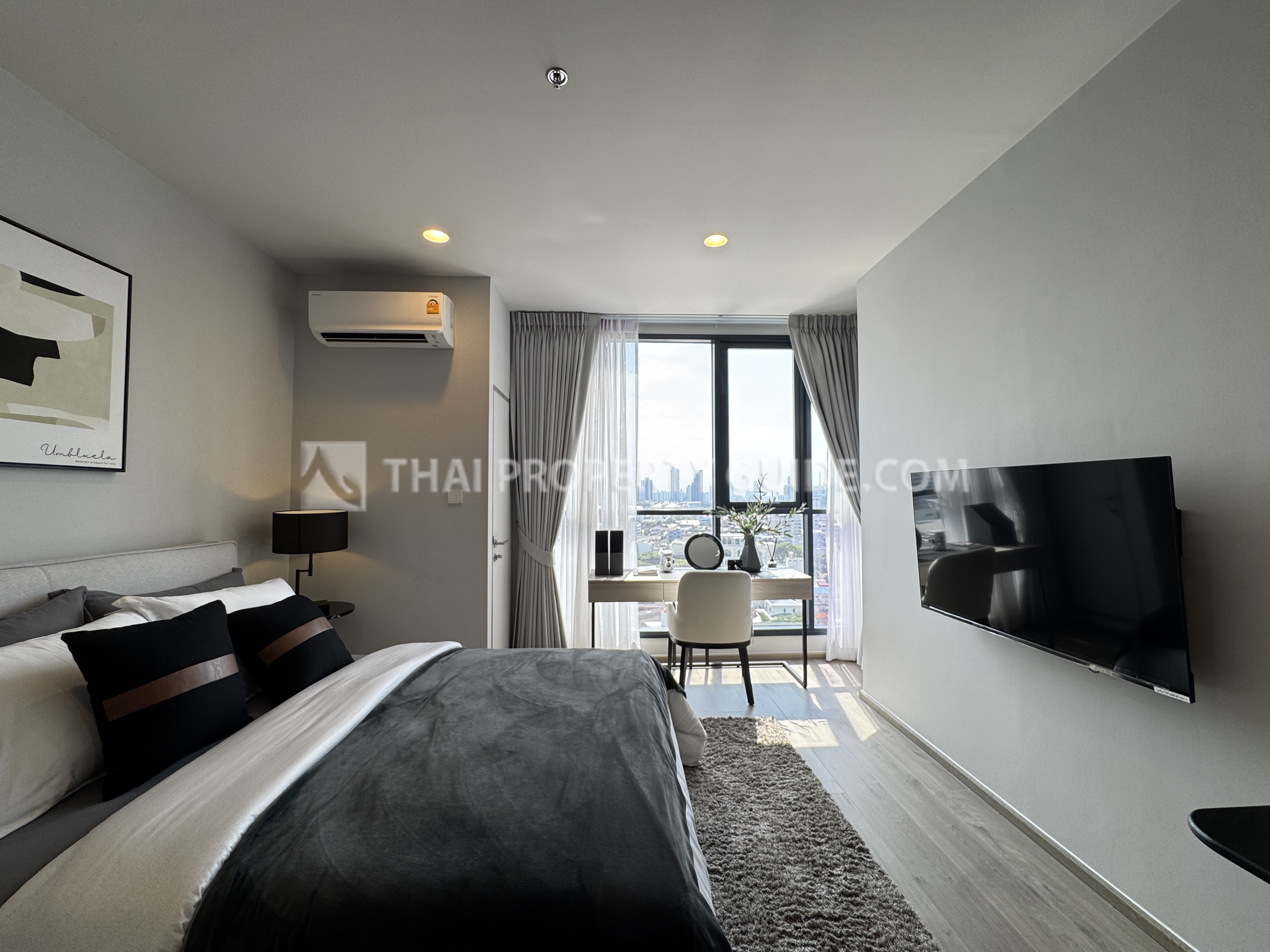 Condo For Sale in Rama 4 