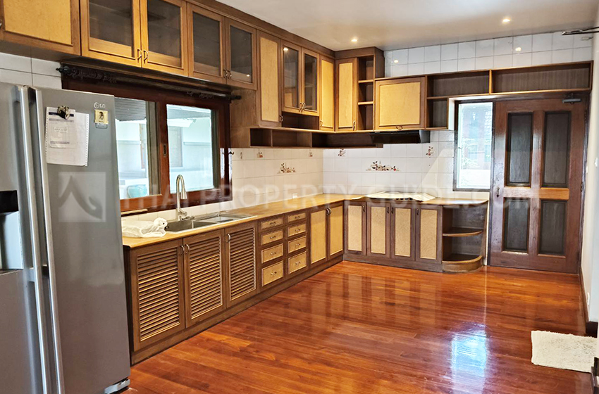 House in Chaengwattana (near Nichada Thani)