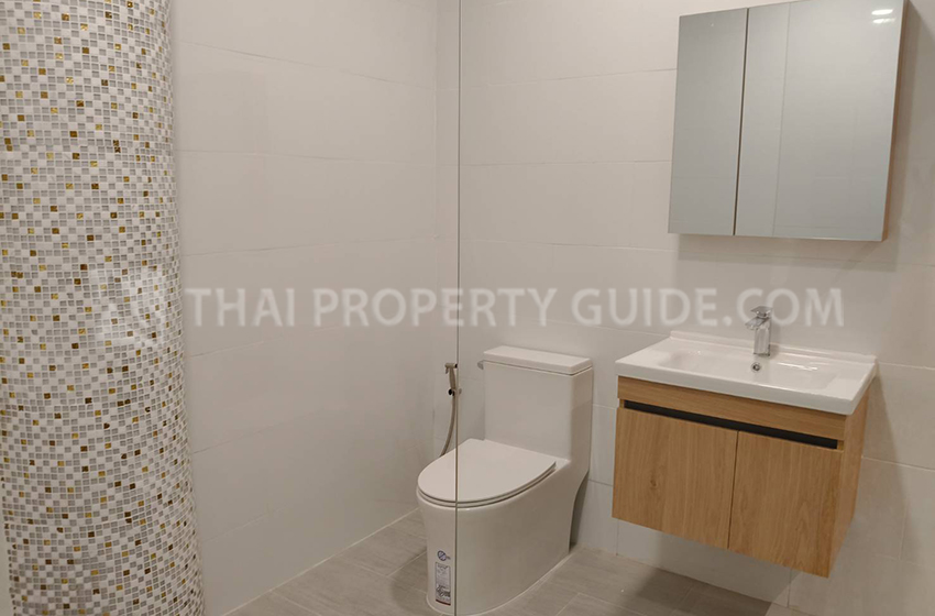 House in Chaengwattana (near Nichada Thani)