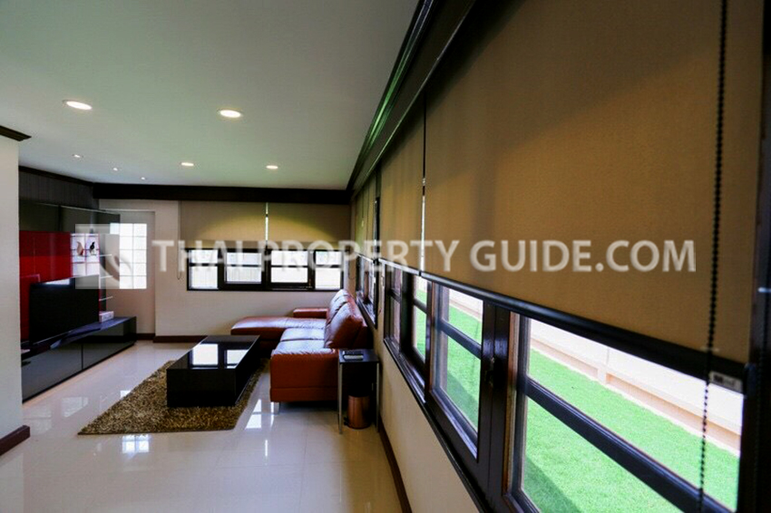 House in Chaengwattana 