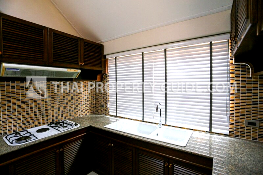 House in Chaengwattana 