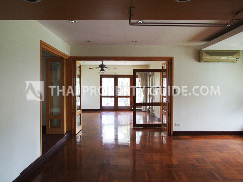 House in Phaholyothin 