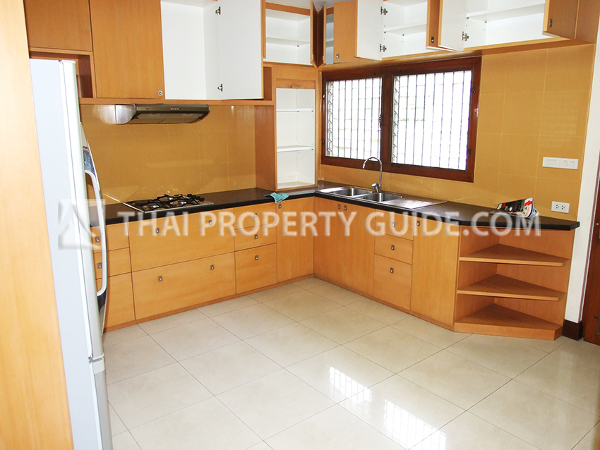 House in Phaholyothin 