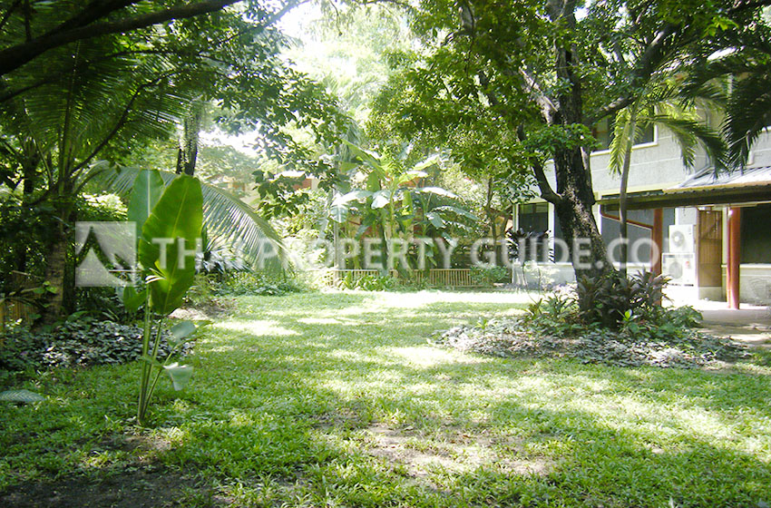 House in Ploenchit 
