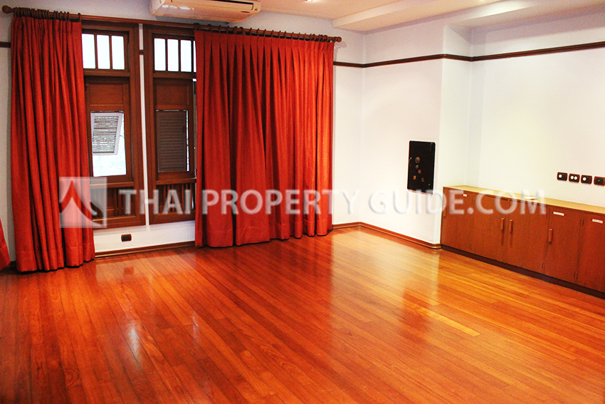 House in Sukhumvit 