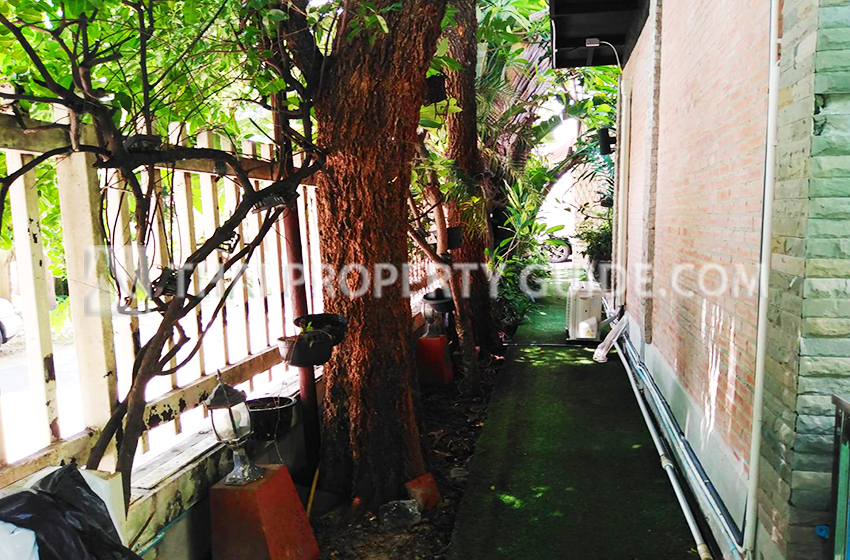 House with Private Pool in Bangnatrad 