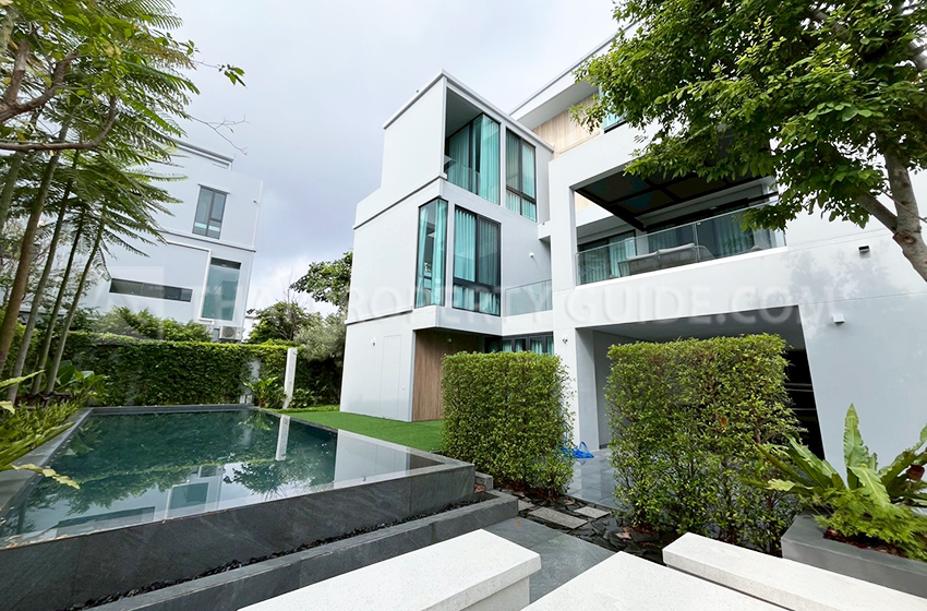 House with Private Pool for rent in Krung Thep Kritha